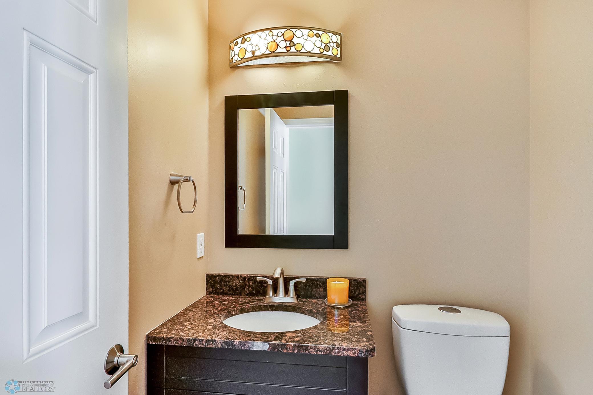 Half-bath1_1.jpg