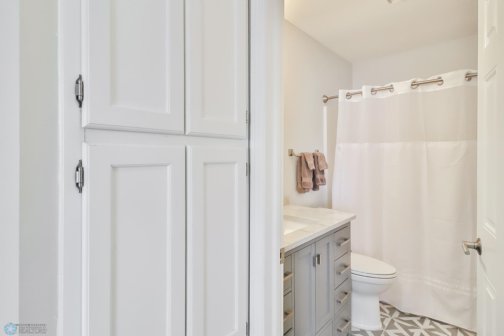 Upstairs Bathroom1_0.jpg