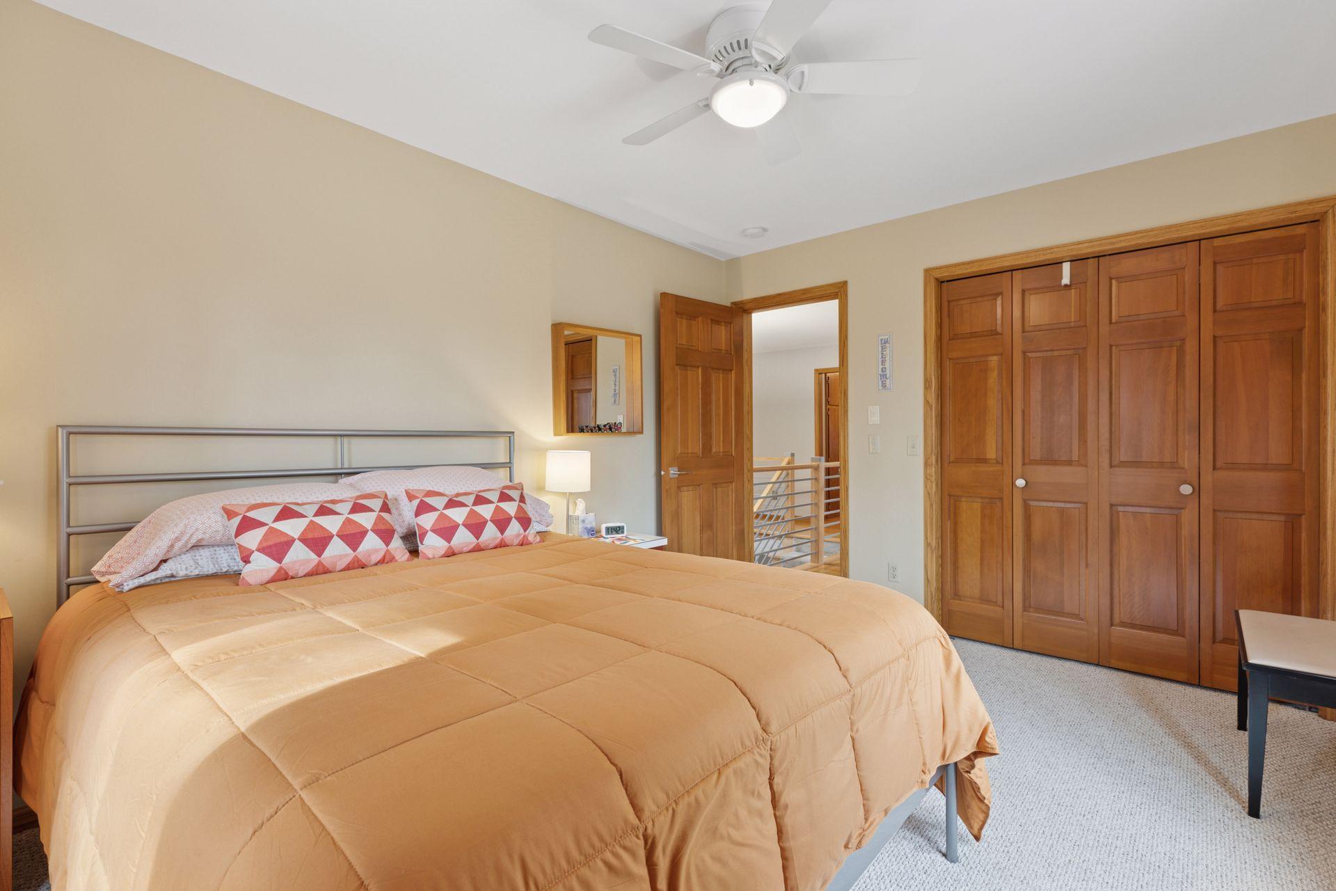 Upper level, bedroom 4