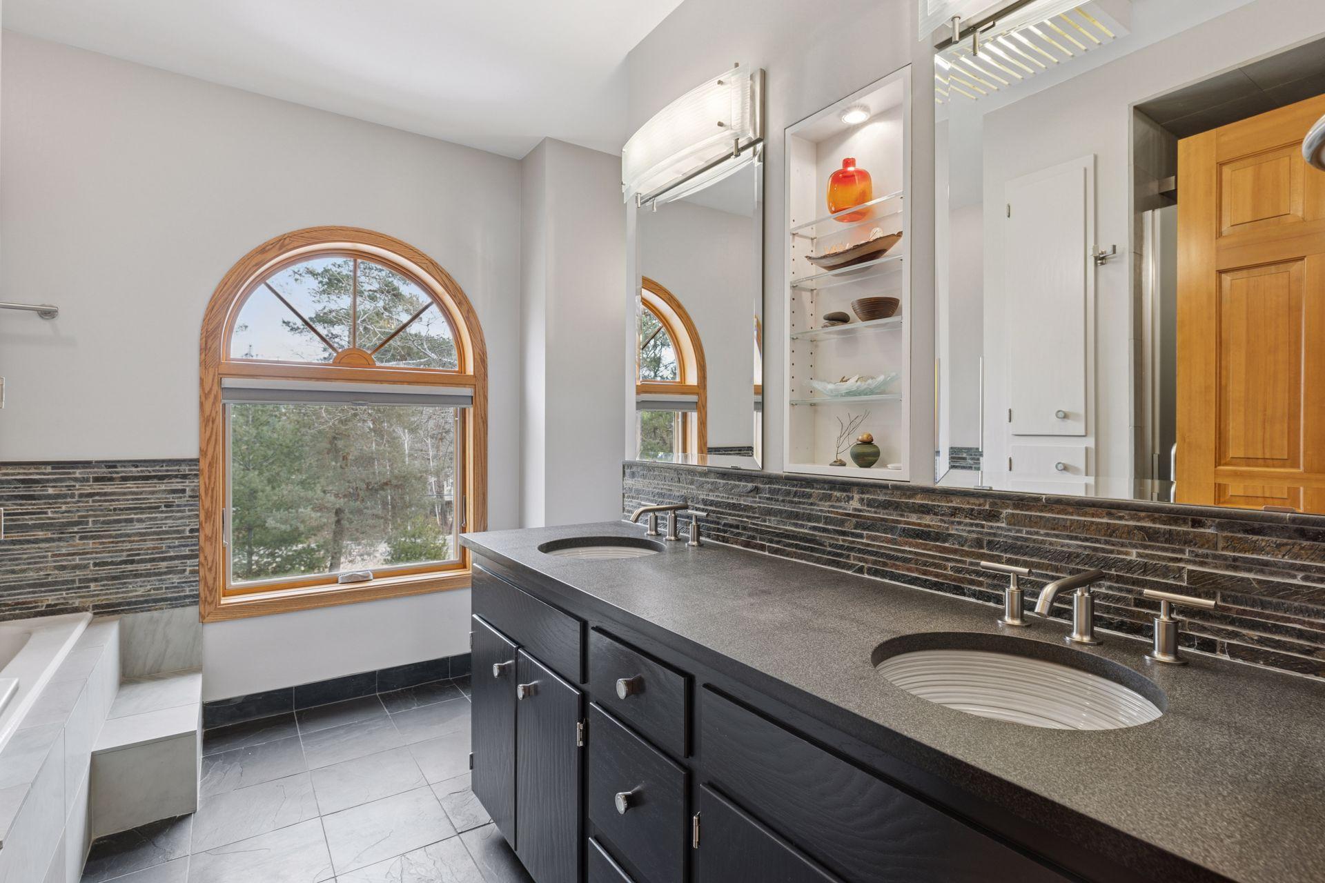 Upper level, full bathroom