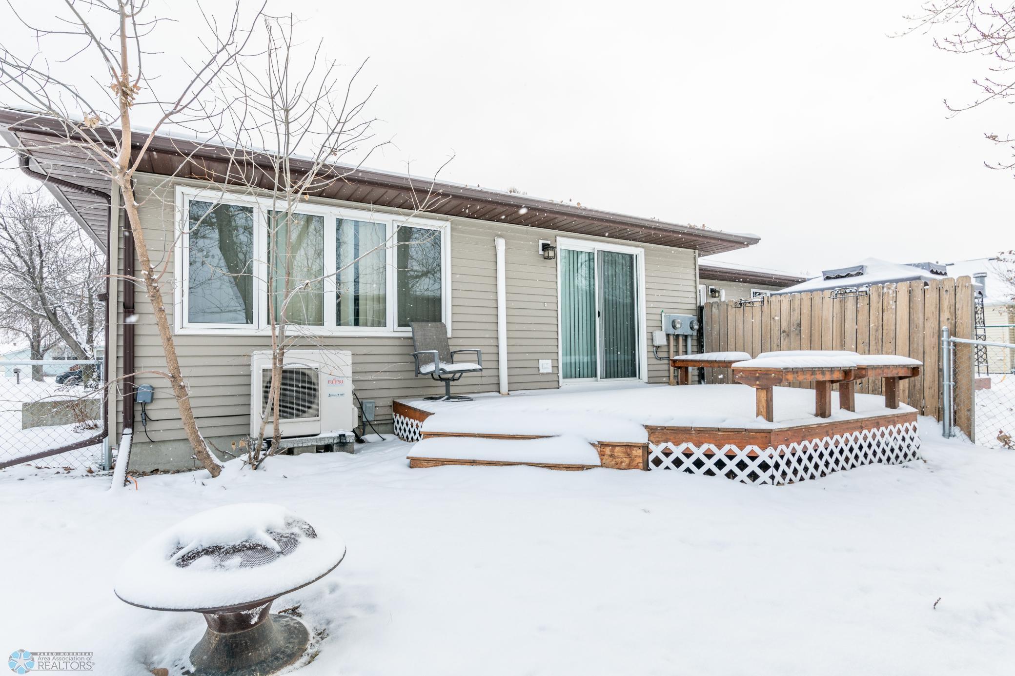 1135 19th St N, Moorhead (10 of 50).jpg