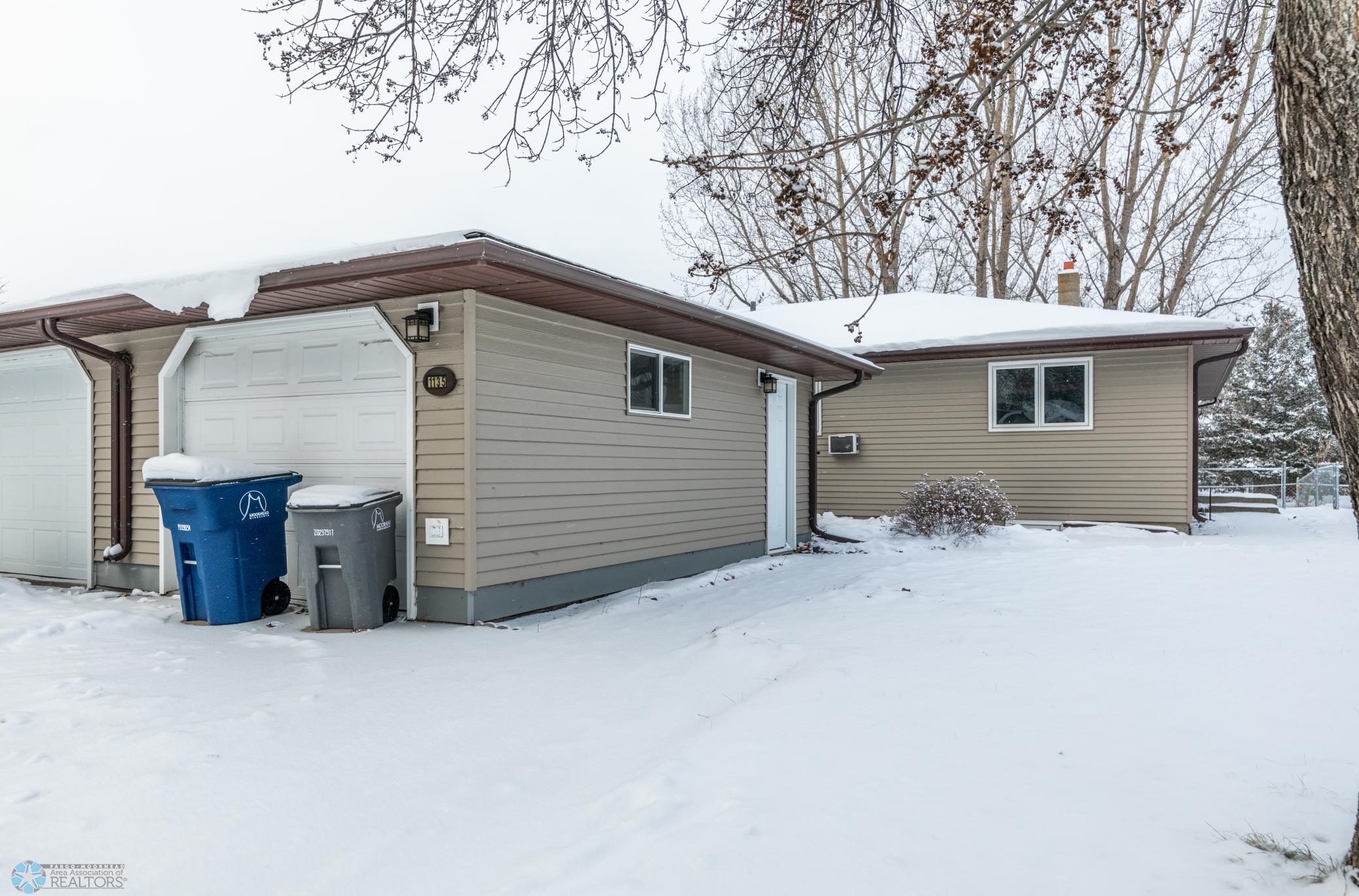 1135 19th St N, Moorhead (1 of 50).jpg