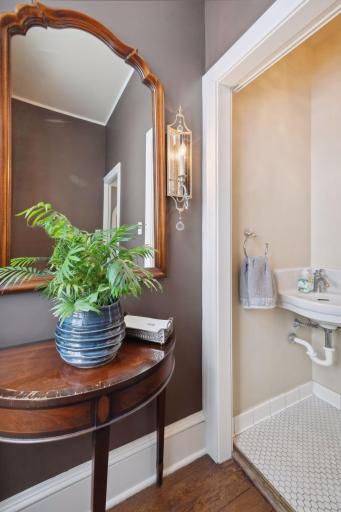 470 Mississippi River Boulevard N, Saint Paul, MN 55104