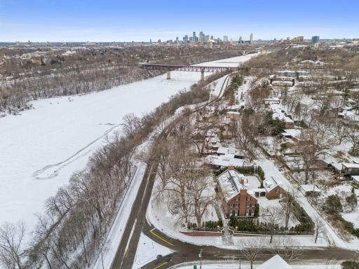 470 Mississippi River Boulevard N, Saint Paul, MN 55104