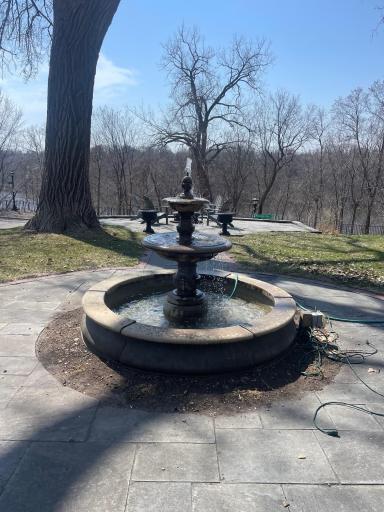 470 Mississippi River Boulevard N, Saint Paul, MN 55104
