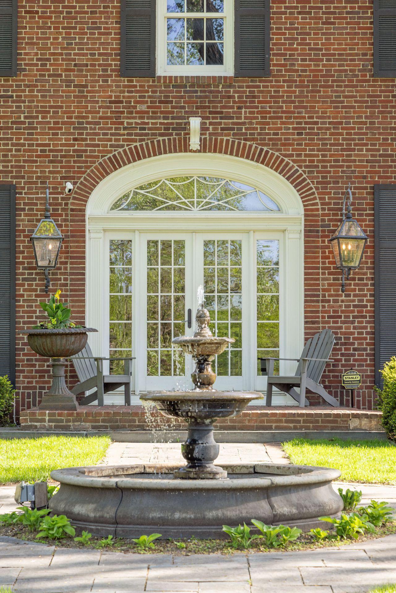 470 North Mississippi River Boulevard - Spacecrafting - 0006.jpg