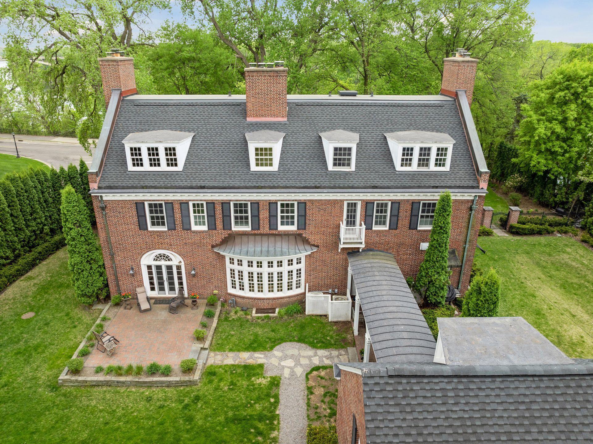 470 North Mississippi River Boulevard - Spacecrafting - 0026.jpg