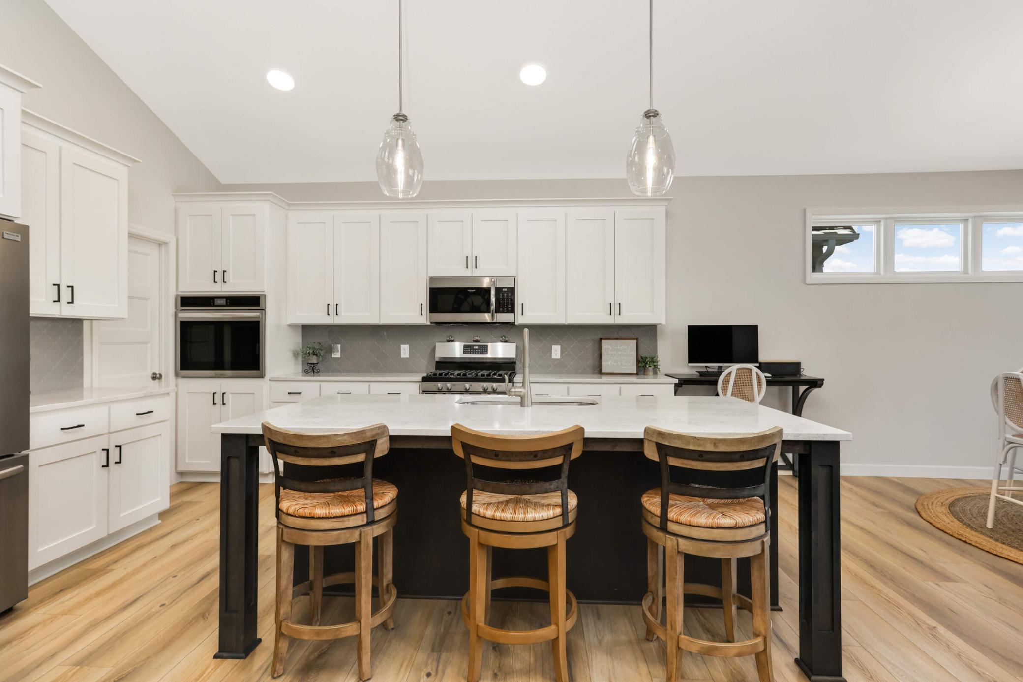 Ideal spot for quick meals, morning coffee, or entertaining guests while cooking