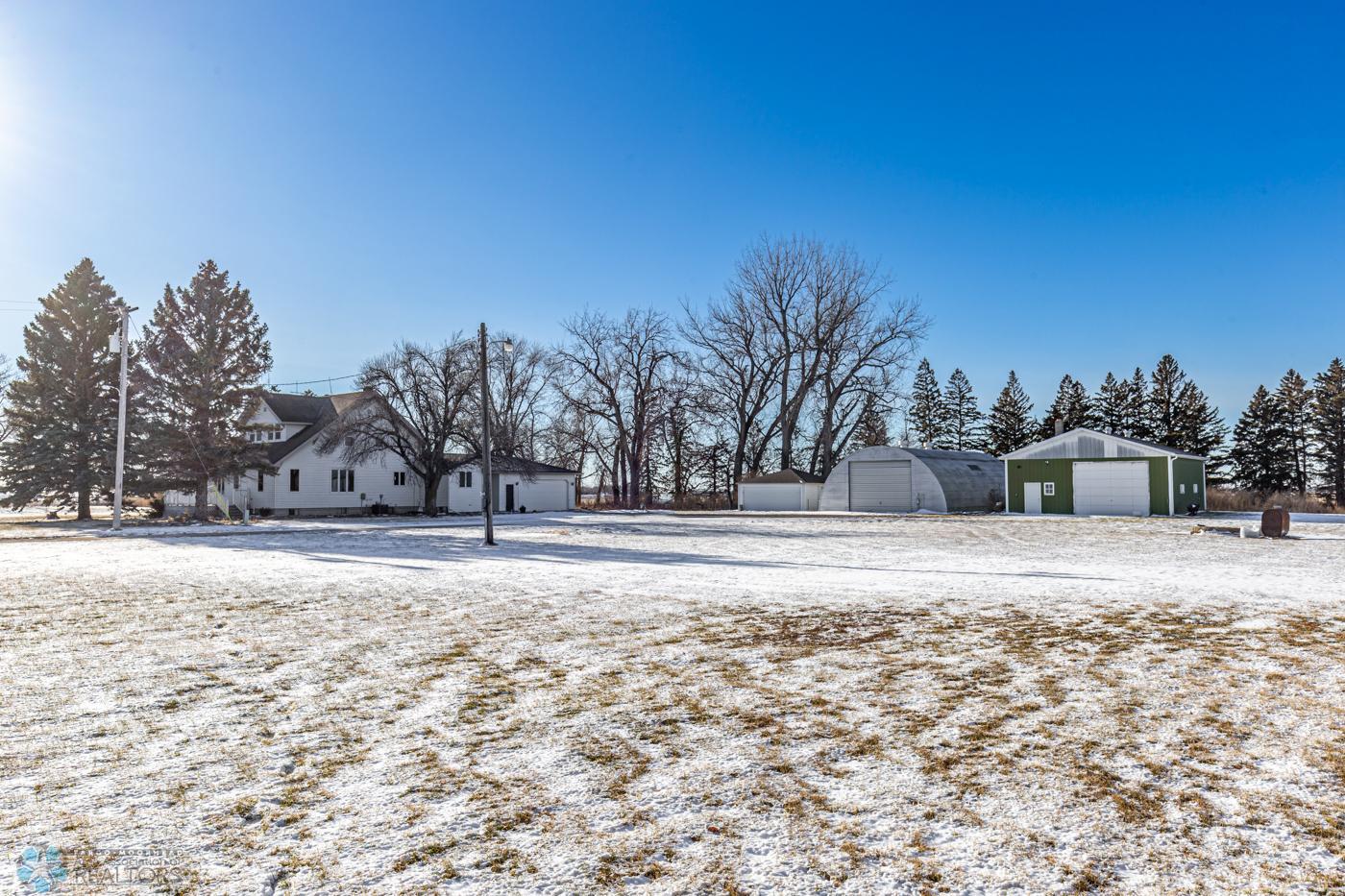 Beautiful Farmstead minutes from Moorhead