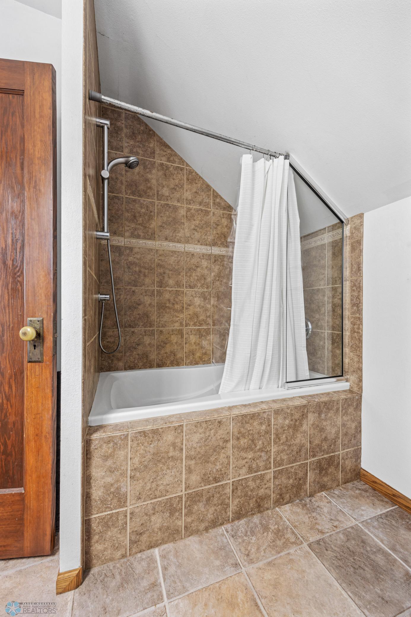 Upstairs Full Bath, with tile shower