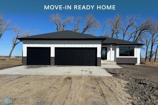 305 Neuman Boulevard N, Colfax, ND 58018