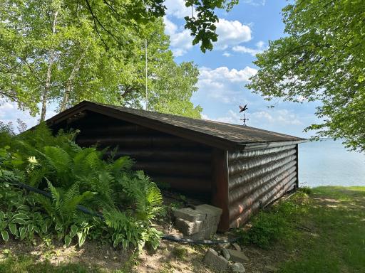 4505 Pine Point Circle NW, Walker, MN 56484