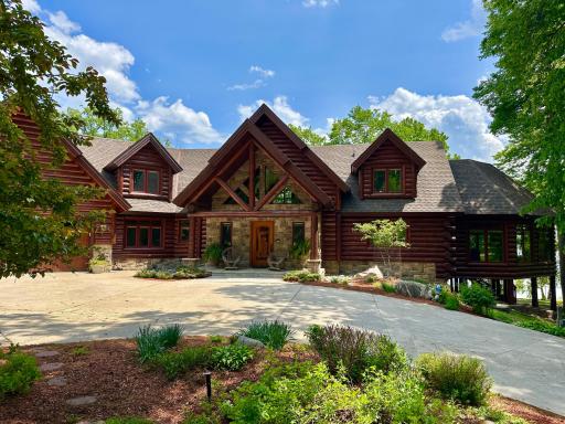 4505 Pine Point Circle NW, Walker, MN 56484