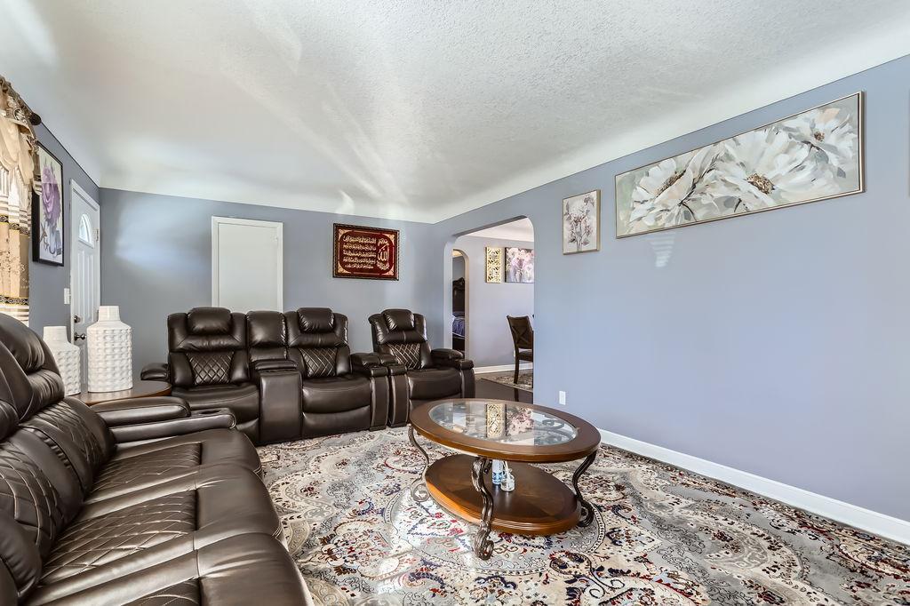 5650 Dupont Avenue N - MLS Sized - 005 - 05 Living Room.jpg