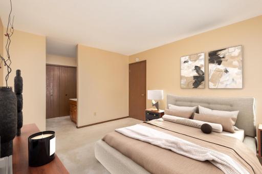 Owner's Bedroom & dressing area (virtually staged)