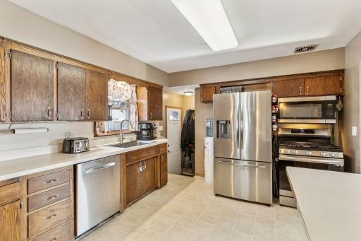 425 Roeller Avenue, West Saint Paul, MN 55118