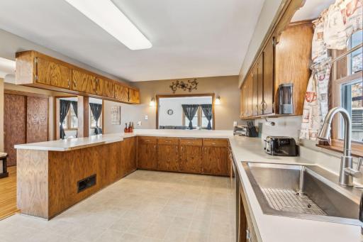 425 Roeller Avenue, West Saint Paul, MN 55118