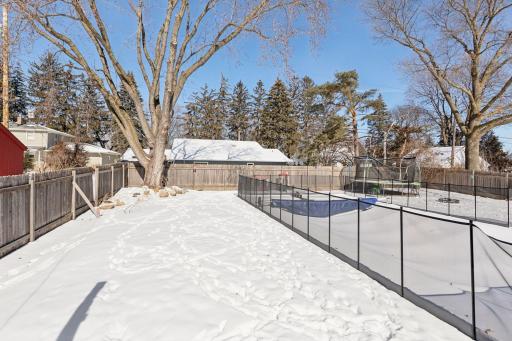 425 Roeller Avenue, West Saint Paul, MN 55118
