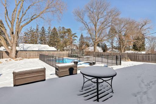 425 Roeller Avenue, West Saint Paul, MN 55118
