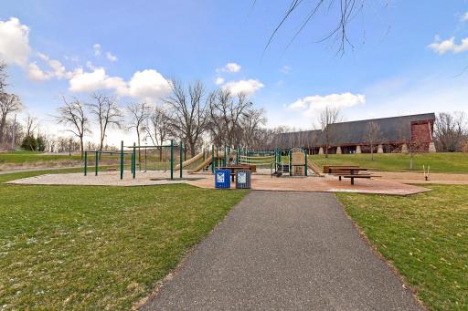 425 Roeller Avenue, West Saint Paul, MN 55118