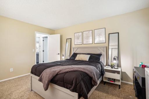 1850 Glacier Lane N, Plymouth, MN 55447