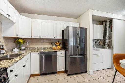 1850 Glacier Lane N, Plymouth, MN 55447