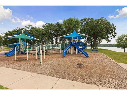 1850 Glacier Lane N, Plymouth, MN 55447