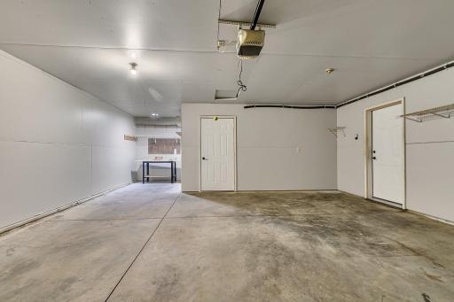 609 Cottonwood Avenue, Litchfield, MN 55355