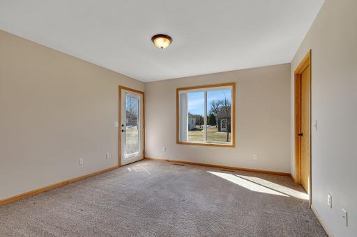 609 Cottonwood Avenue, Litchfield, MN 55355