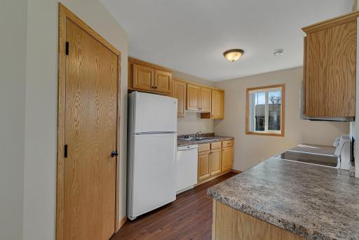 609 Cottonwood Avenue, Litchfield, MN 55355