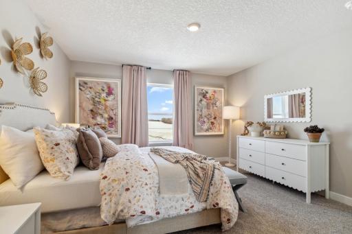 10662 Bent Pine Lane, Woodbury, MN 55129