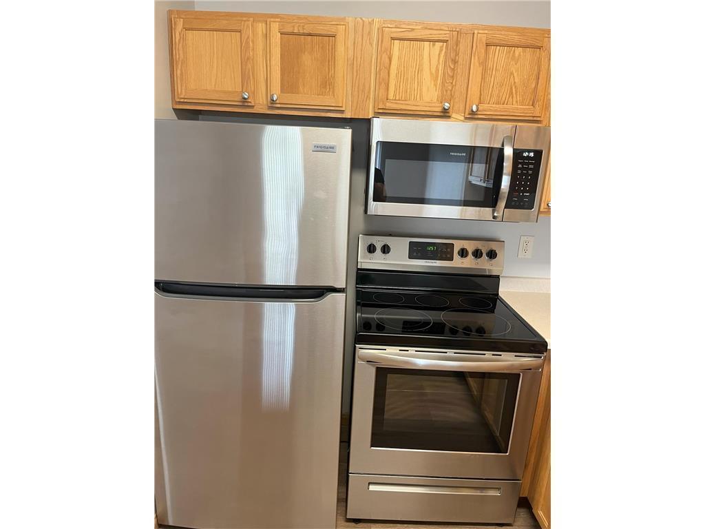 kitchen with New SS appliances-1.jpg