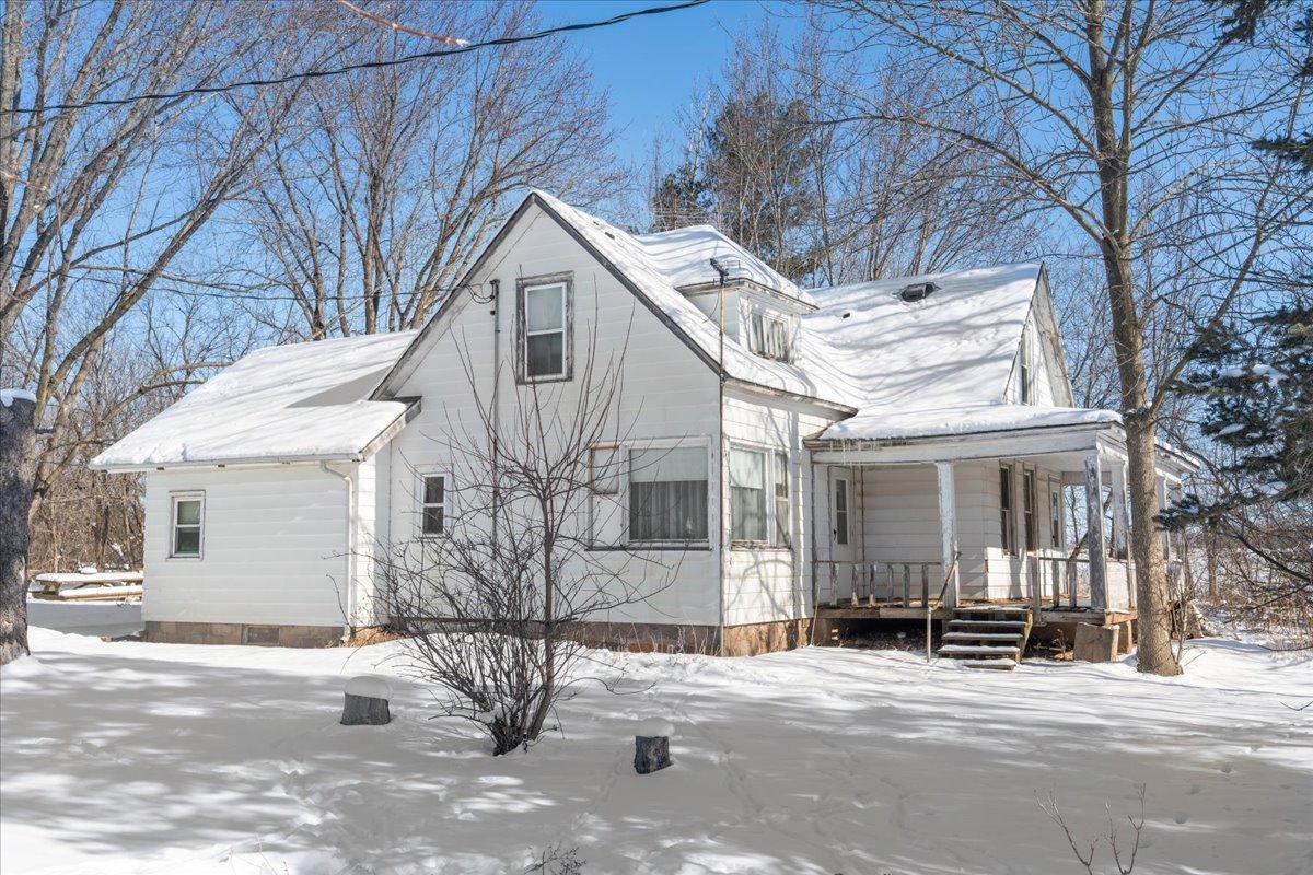 01-Front of Home.jpg