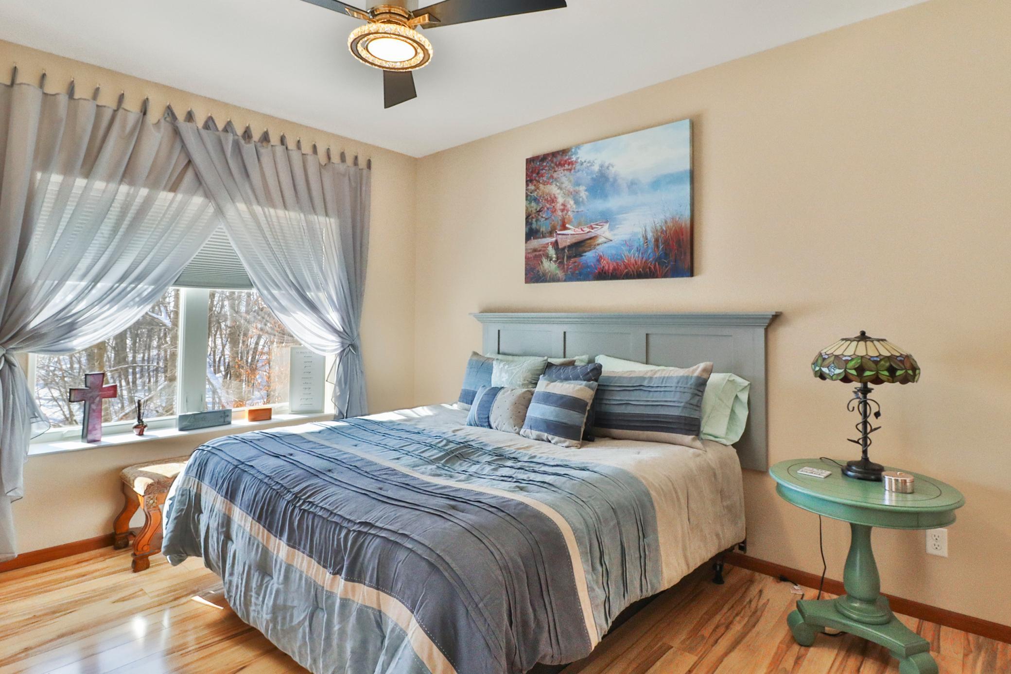 Primary Bedroom1_1.JPG