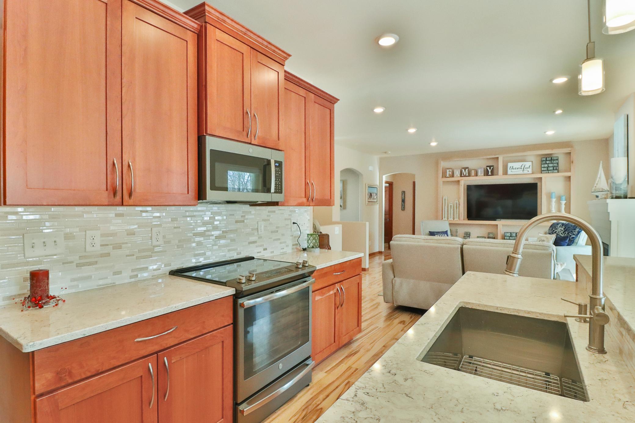 Kitchen1_7.JPG