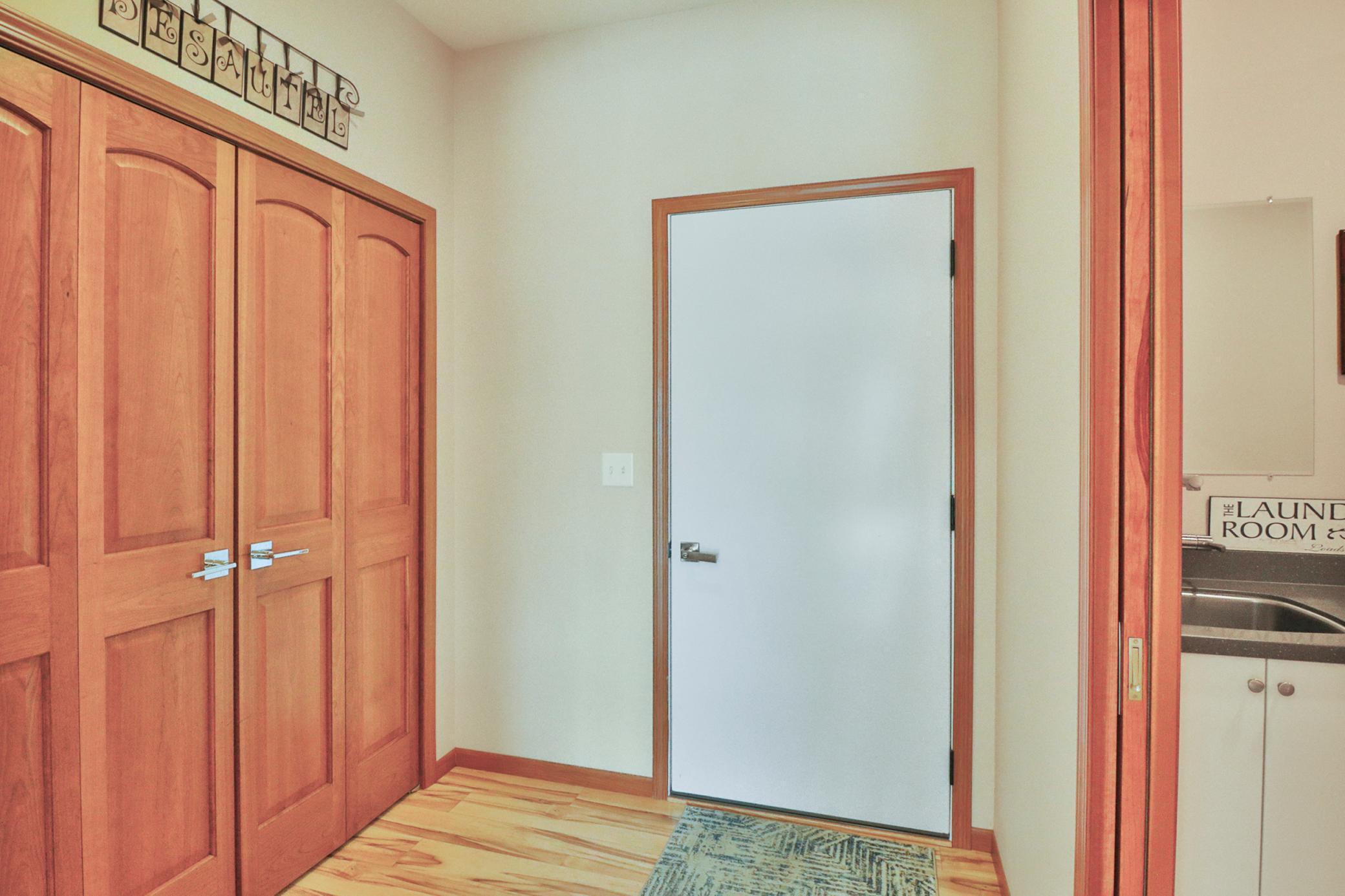 Mudroom to Garage1_1.JPG