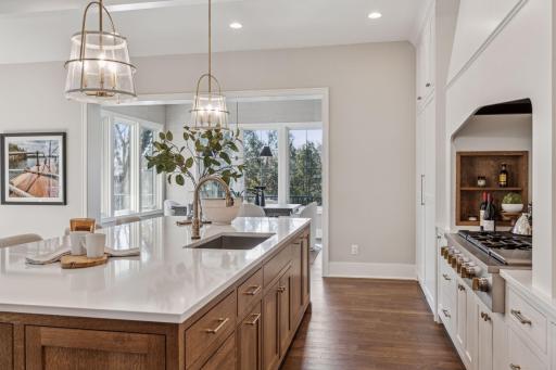 Hanstone Odina Quartz island and countertops