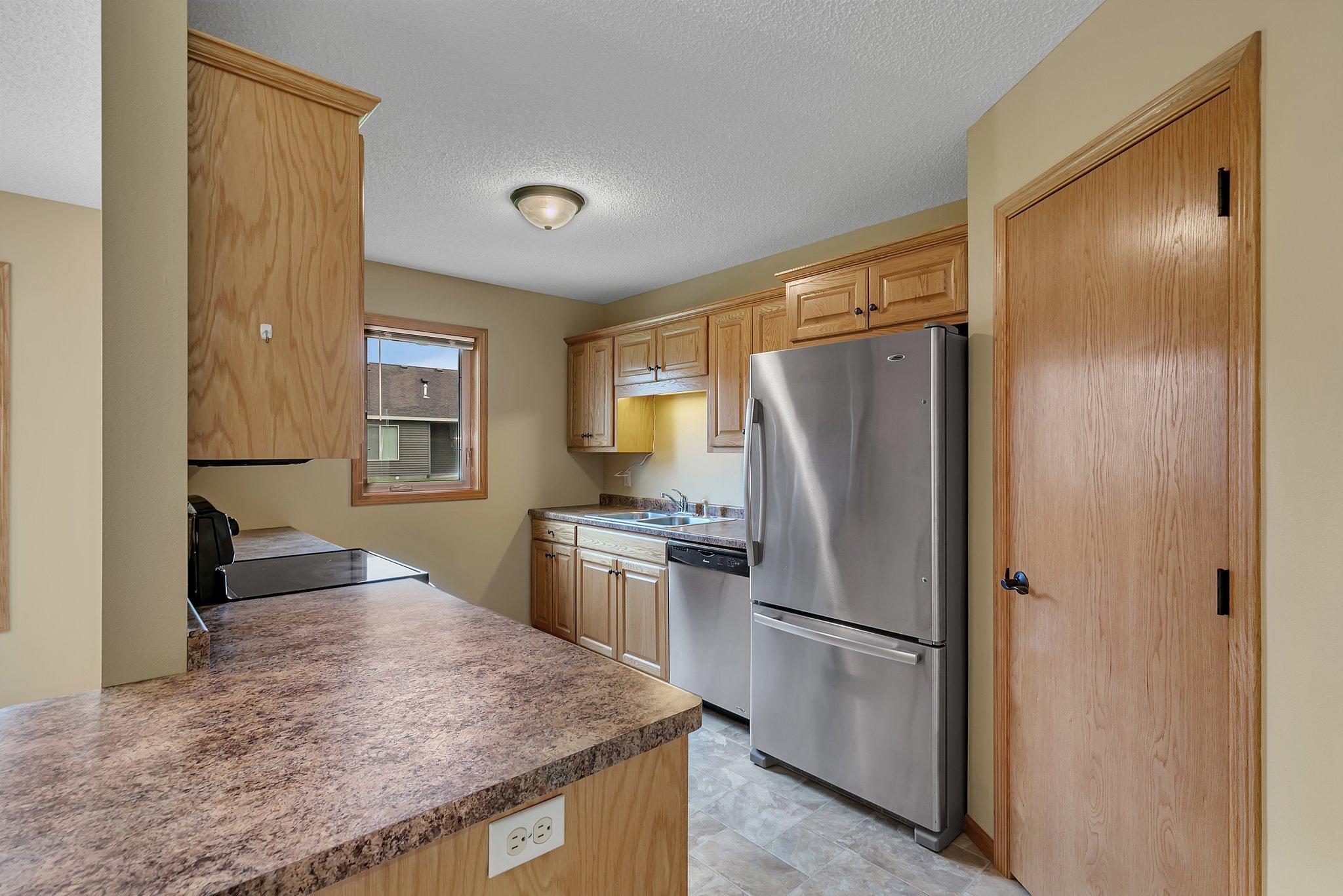 Bright Kitchen w/ window