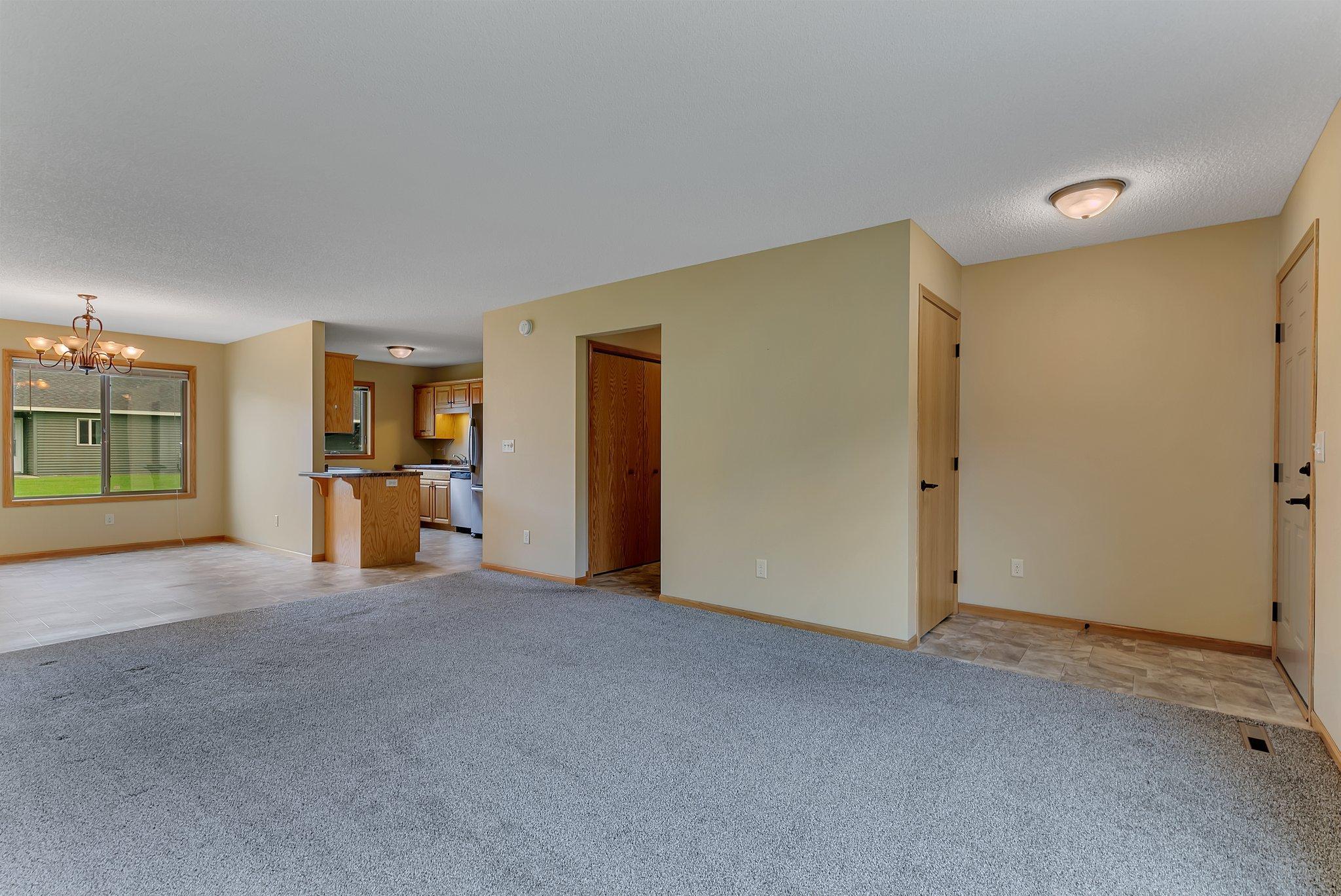 foyer w/ entry closet