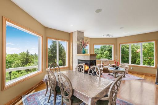 Striking wall of windows showcasing endless bluff views