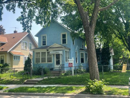 4042 Girard Avenue N, Minneapolis, MN 55412