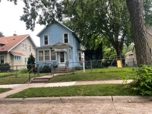 4042 Girard Avenue N, Minneapolis, MN 55412