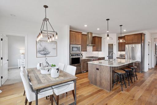 7510 Fawn Hill Road, Chanhassen, MN 55317