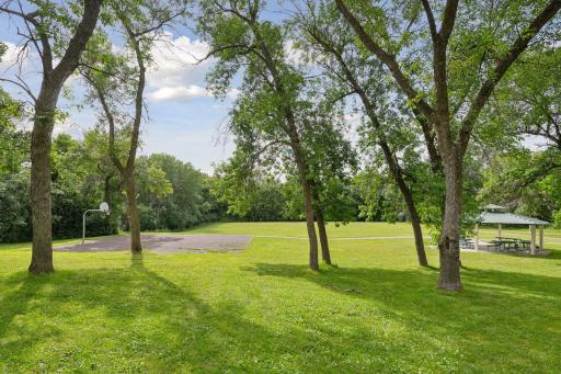 7510 Fawn Hill Road, Chanhassen, MN 55317