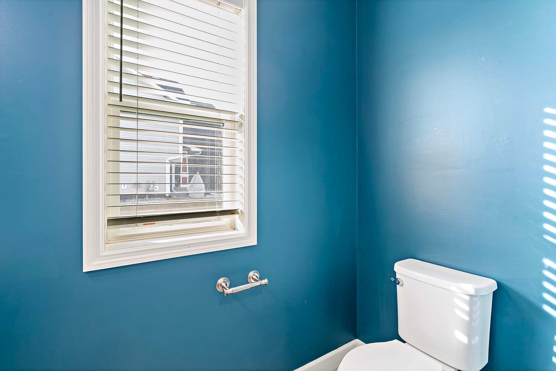 Main level powder bath