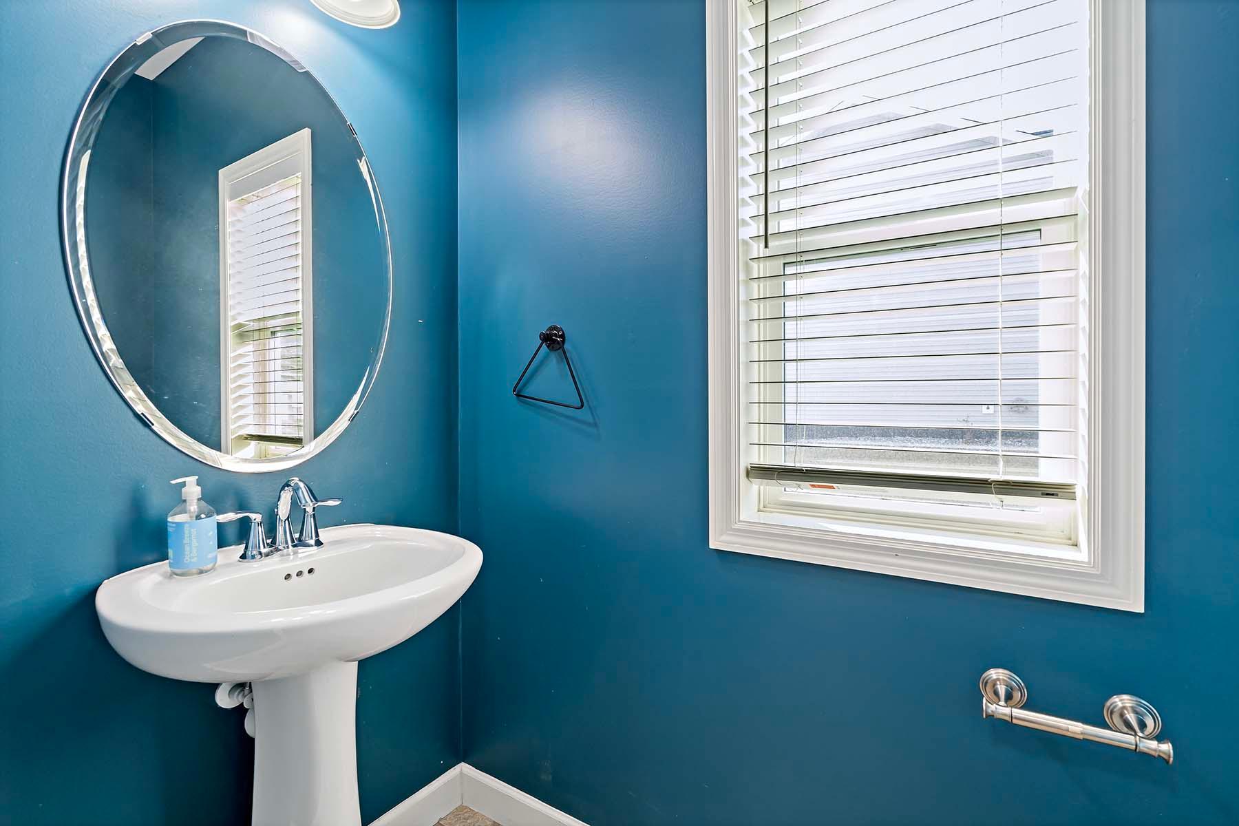 Main level powder bath