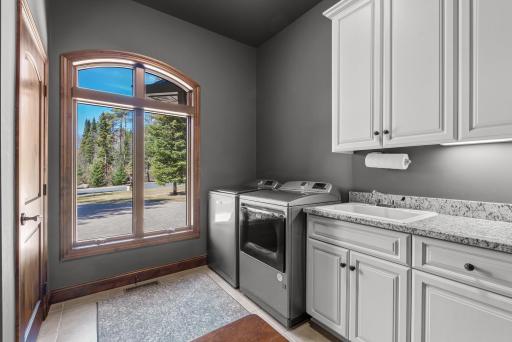 5659 57th St. Cr. N, Lake Elmo, MN 55042