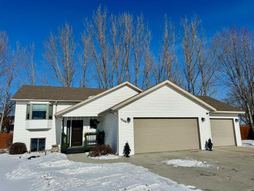 Photo for 1509 Meadowlark Court, Thief River Falls, MN 56701 - Listing #6672024 1509 Meadowlark Court, Thief River Falls, MN 56701