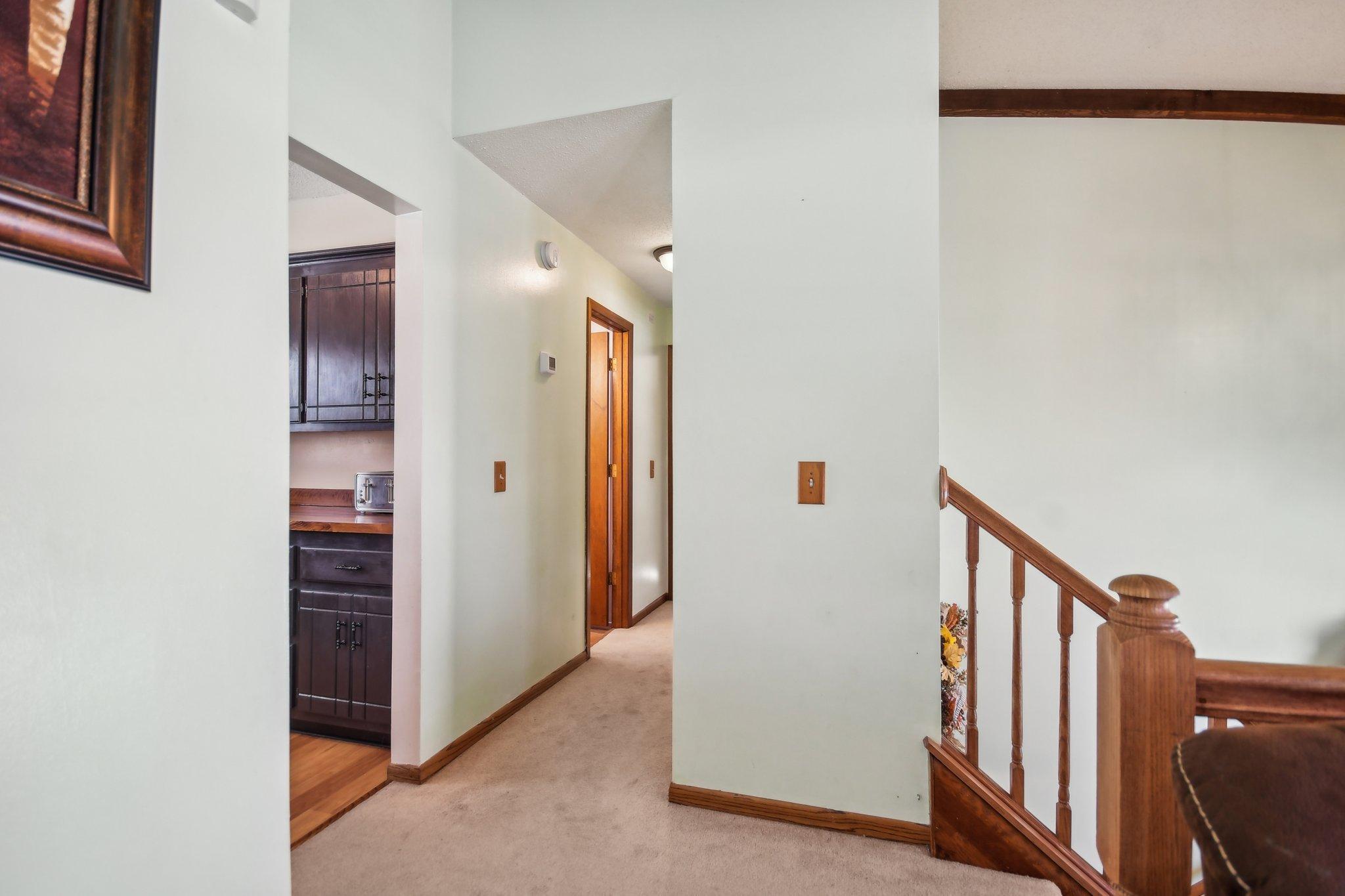 20-web-or-mls-Timber Ln-020.jpg