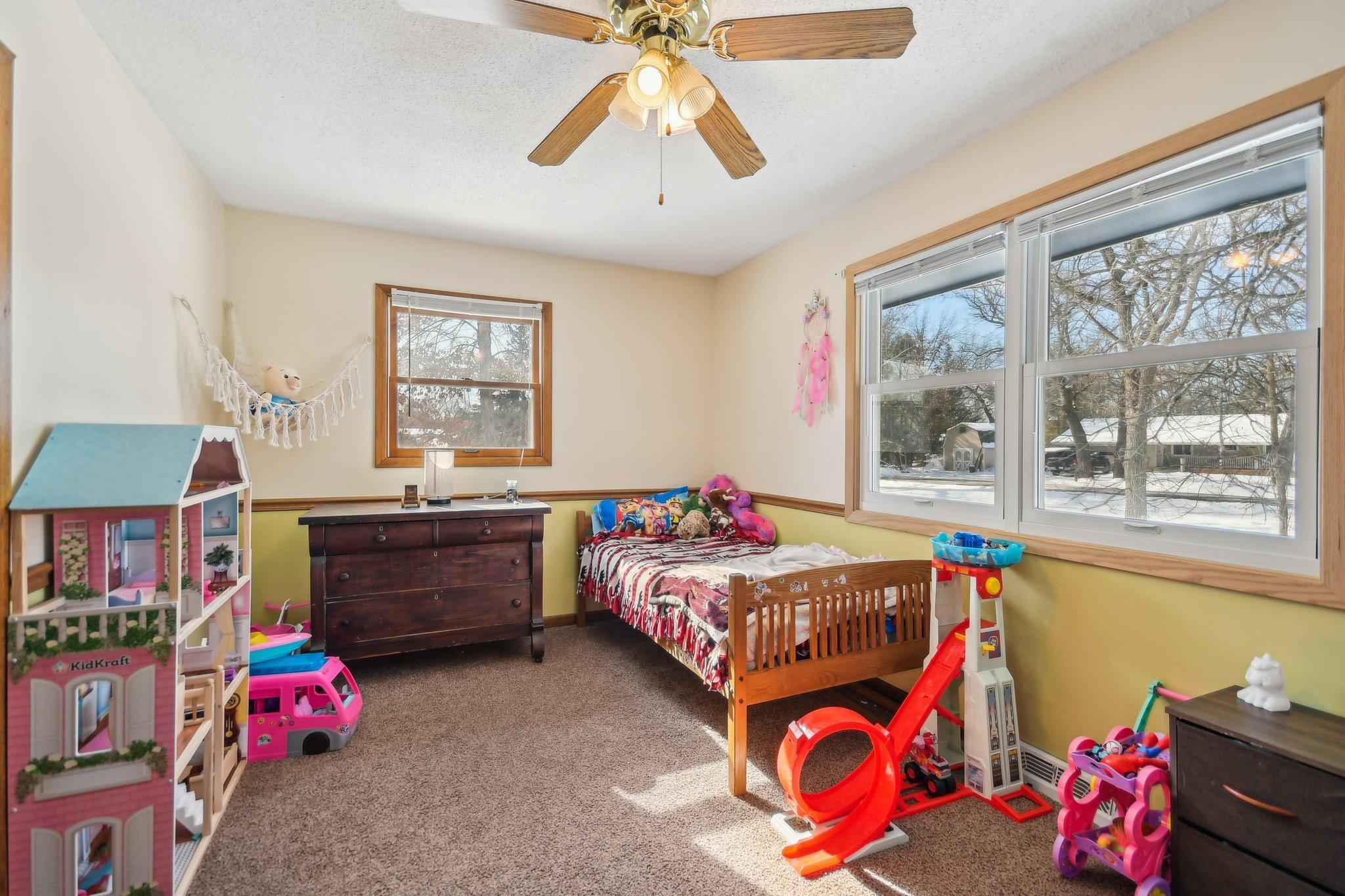 27-web-or-mls-Timber Ln-027.jpg